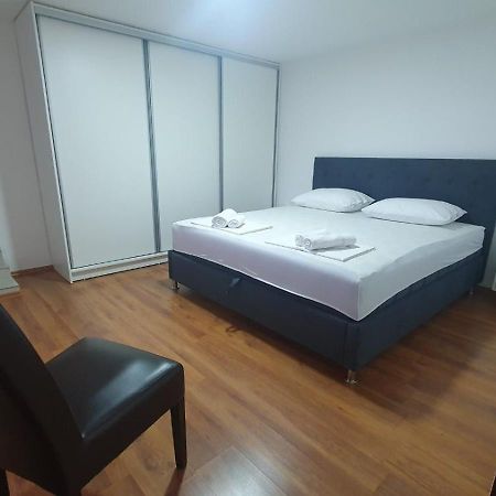 Apartments Lungomare Тиват Экстерьер фото